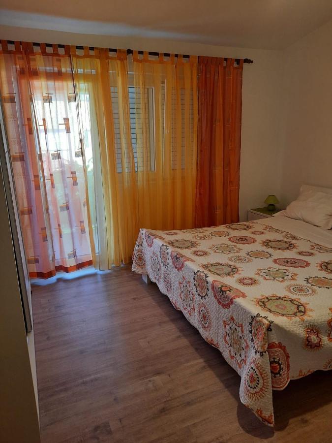 Apartmani Gracela โวดีเซ ภายนอก รูปภาพ