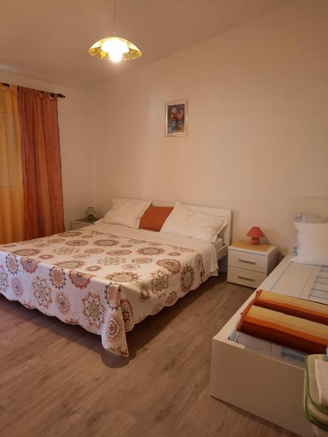 Apartmani Gracela โวดีเซ ภายนอก รูปภาพ